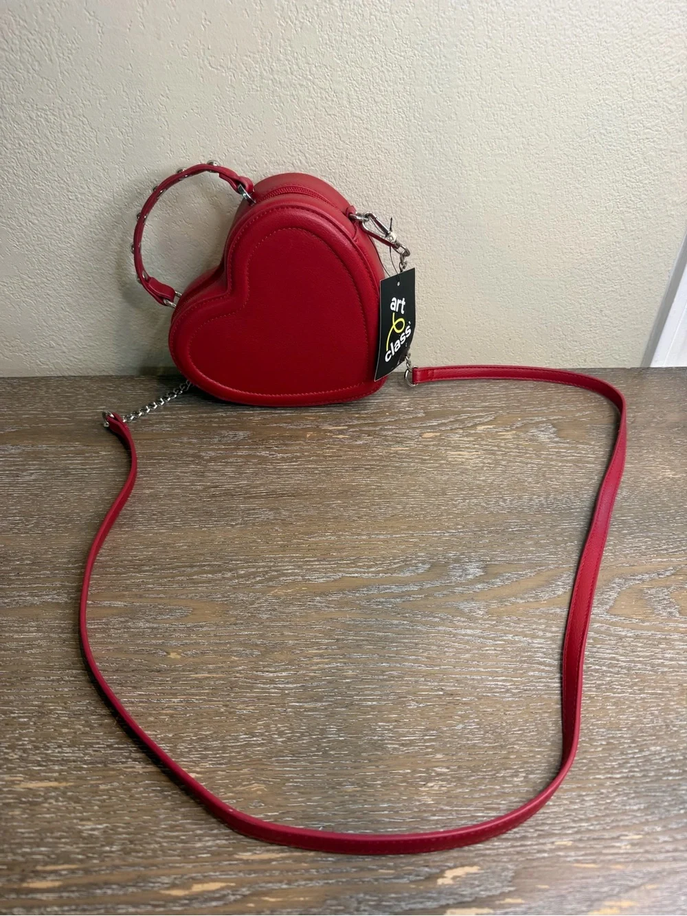 New Art Class Target heart Purse